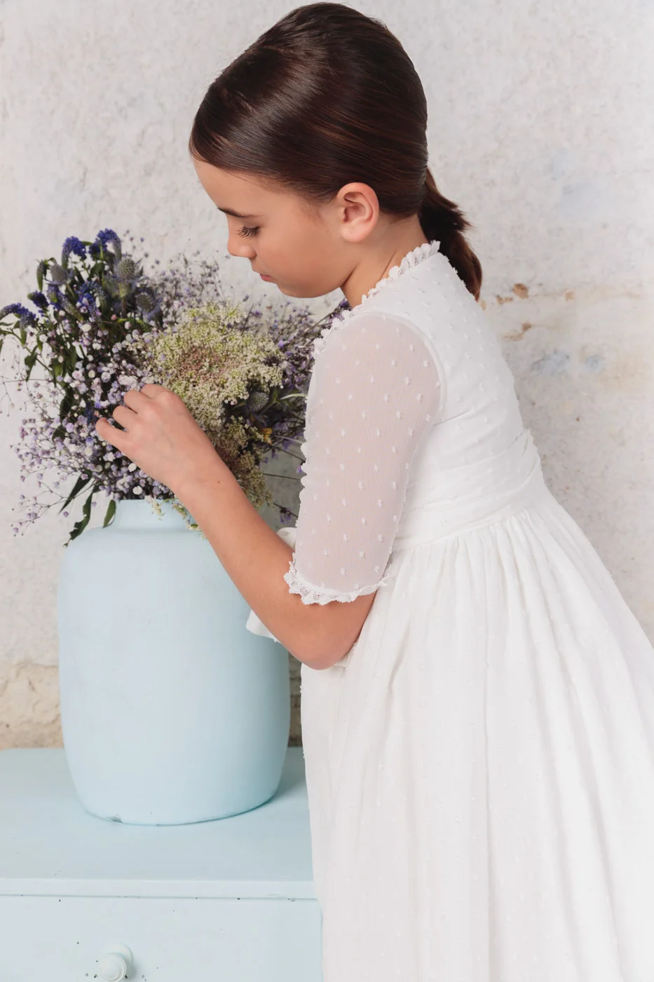 Vestido de Bámbula de plumeti blanco. Vestido comunion en Córdoba colección 2024