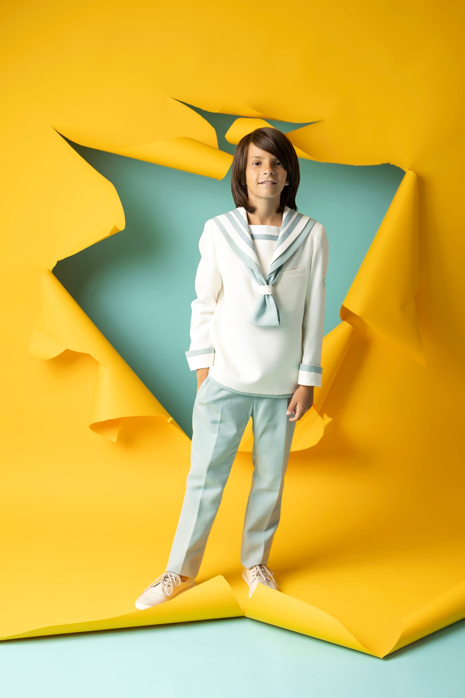 Traje de comunión niño 2027 Neptune, cuello marinero marfil y azul verdoso